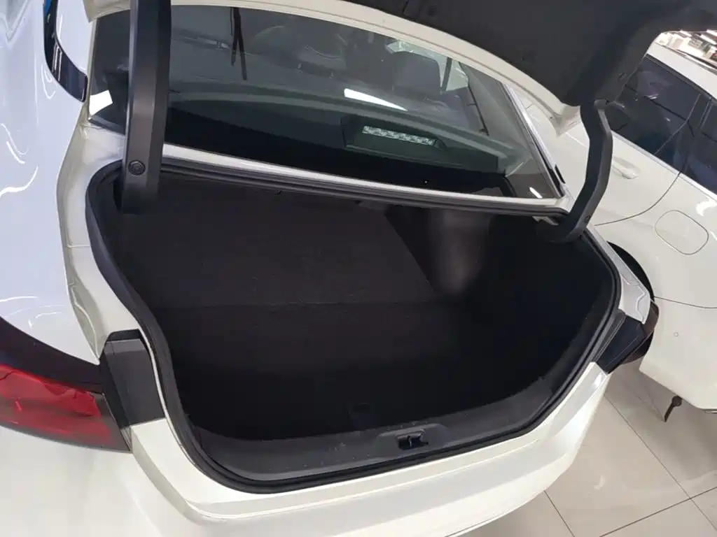Nissan Teana 2021 — фото 19