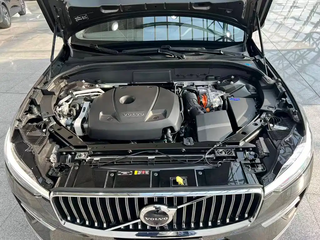Volvo XC60 PHEV 2022 — фото 26