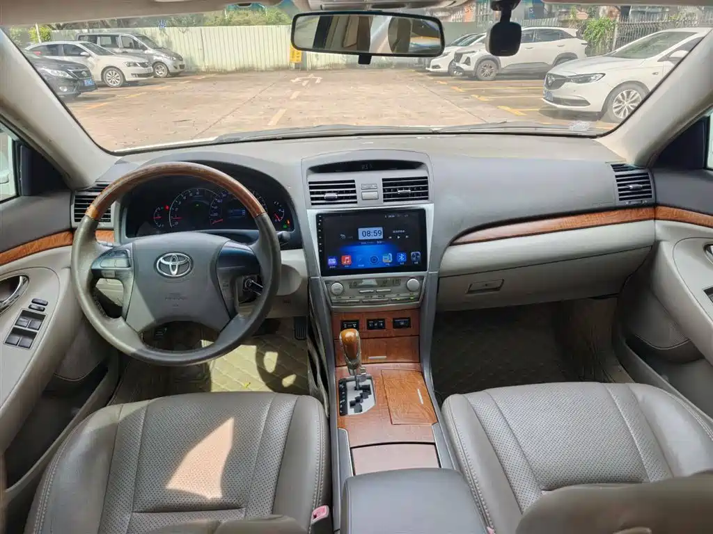 Toyota Camry 2010