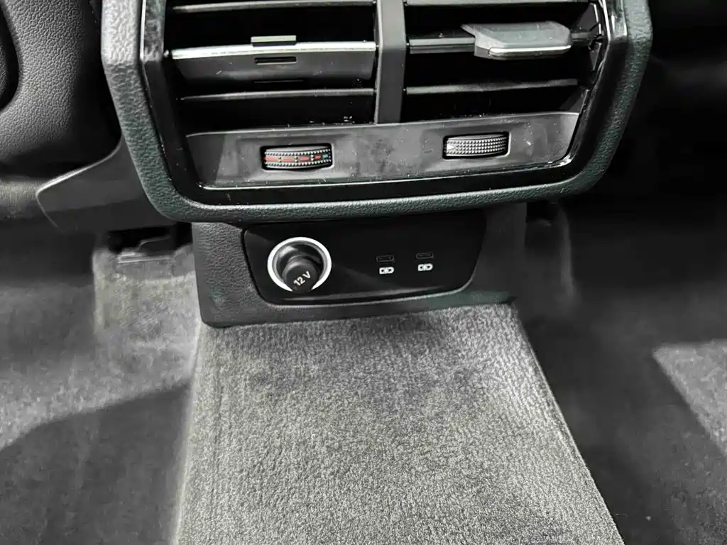 Audi Q3 2023 — фото 15