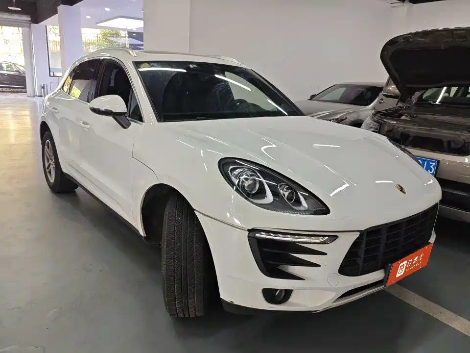 Porsche Macan 2018 — фото 3