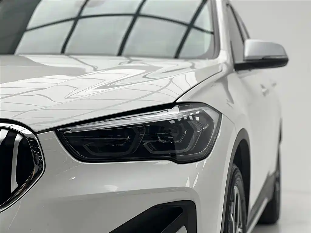 BMW X1 2022 — фото 4