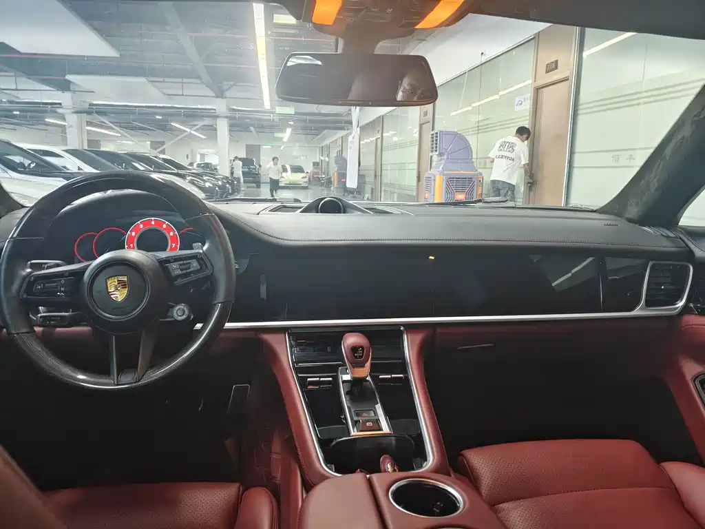 Porsche Panamera 2015 — фото 16