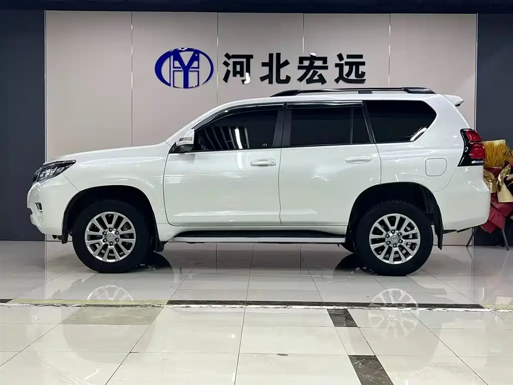 Toyota Prado 2018 — фото 3