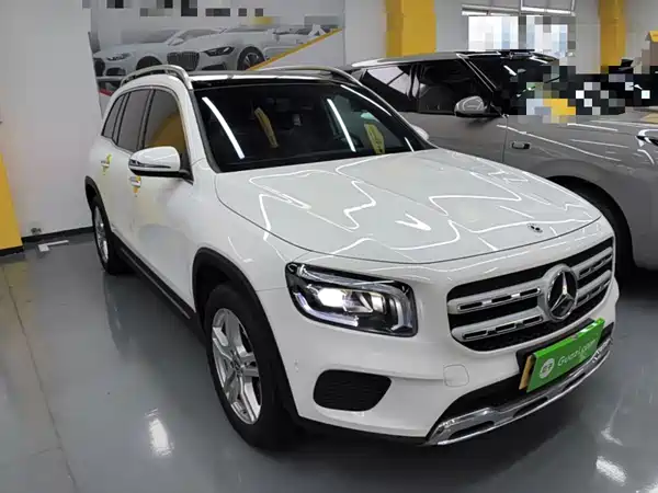 Mercedes-Benz GLB 2021