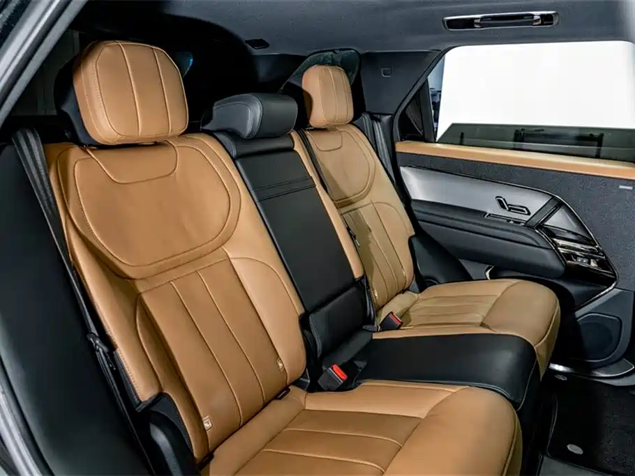 Land Rover Sport 2023 — фото 23