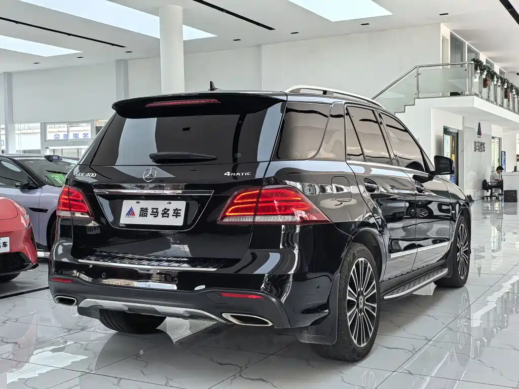 Mercedes-Benz GLE 2019 — фото 15