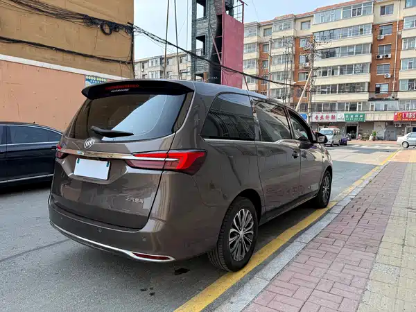 Buick GL8 2021
