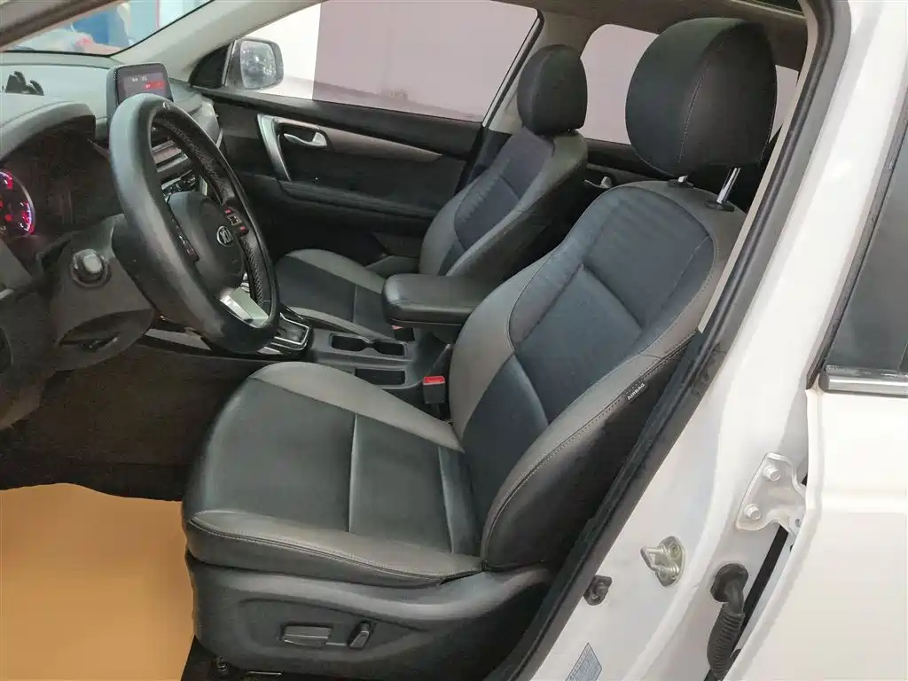 Kia Sportage 2021 — фото 15