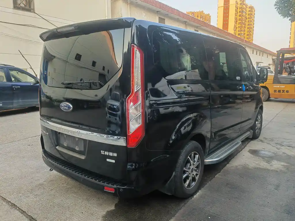 Ford Tourneo 2019 — фото 4