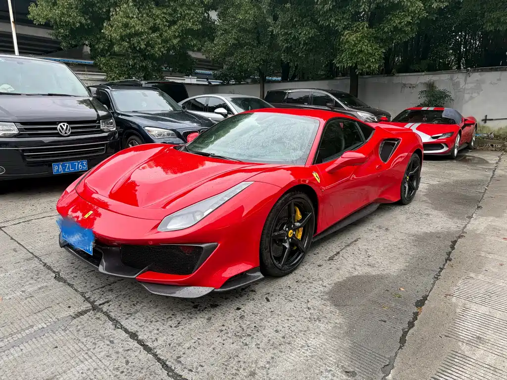 Ferrari 488 2018 — фото 1