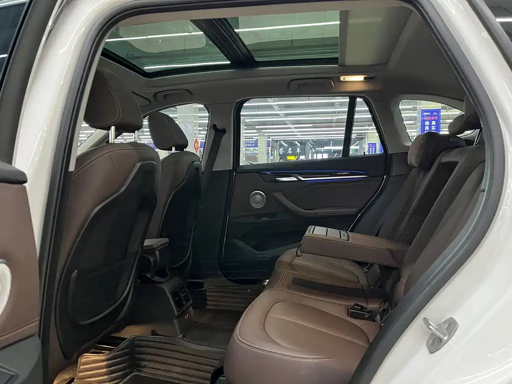 BMW X1 2021 — фото 10