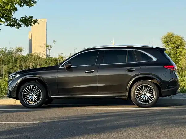 Mercedes-Benz GLC 2024