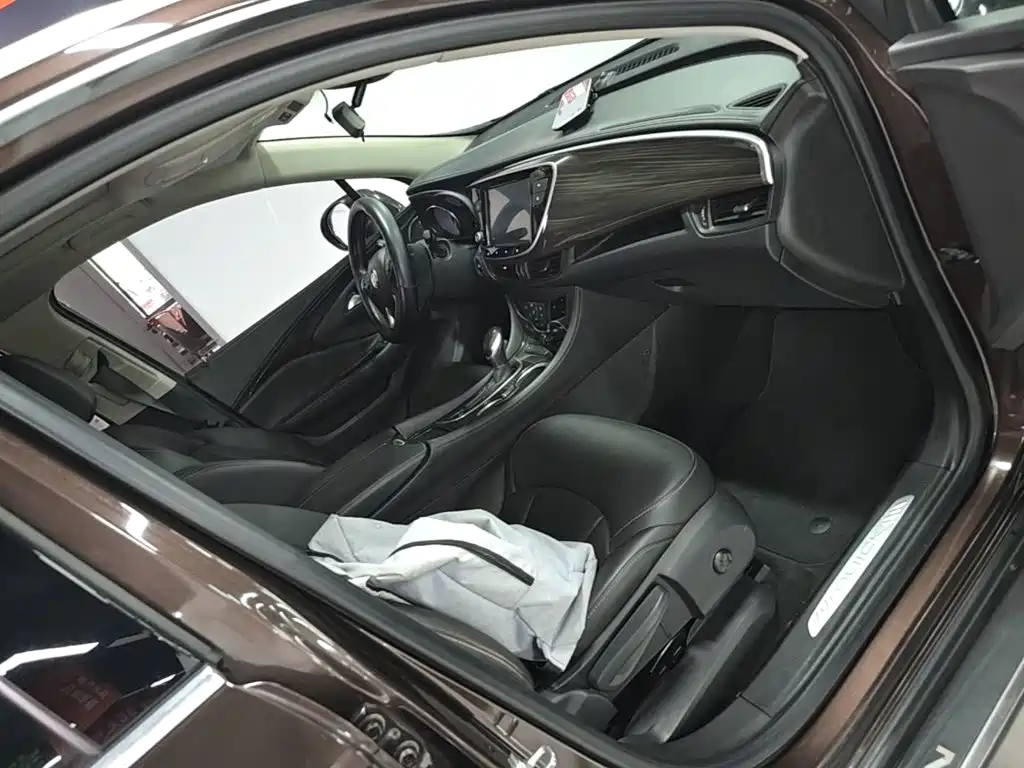 Buick Envision Plus 2021 — фото 25