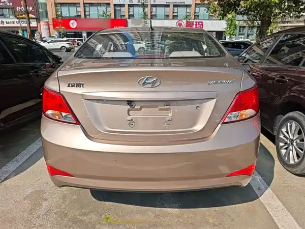 Hyundai Accent 2016
