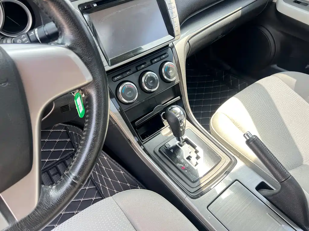 Mazda Ruiyi 2012