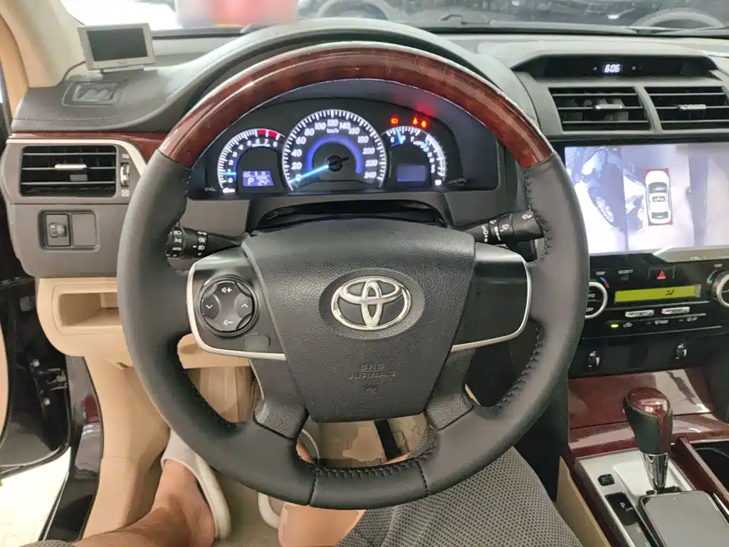 Toyota Camry 2014