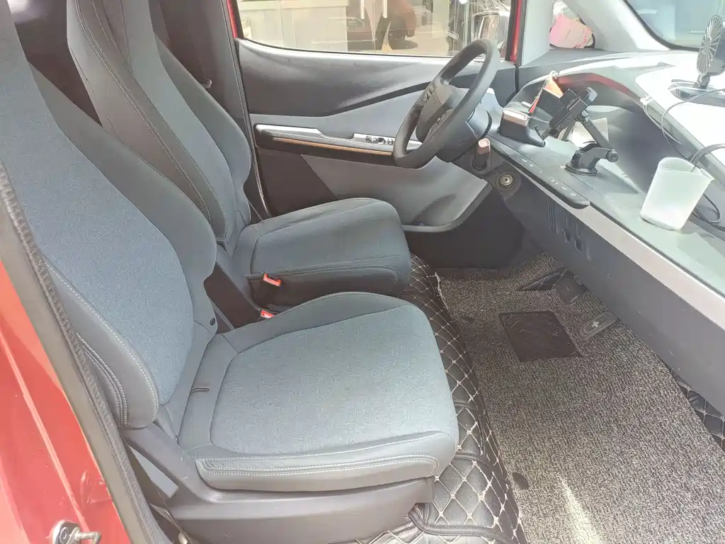 Baojun E200 2019