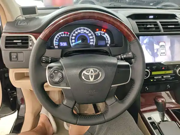 Toyota Camry 2014