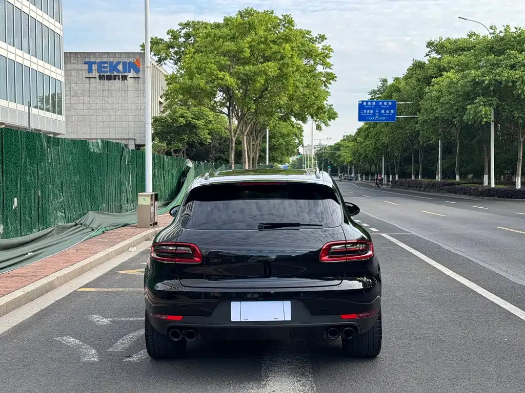 Porsche Macan 2018 — фото 9