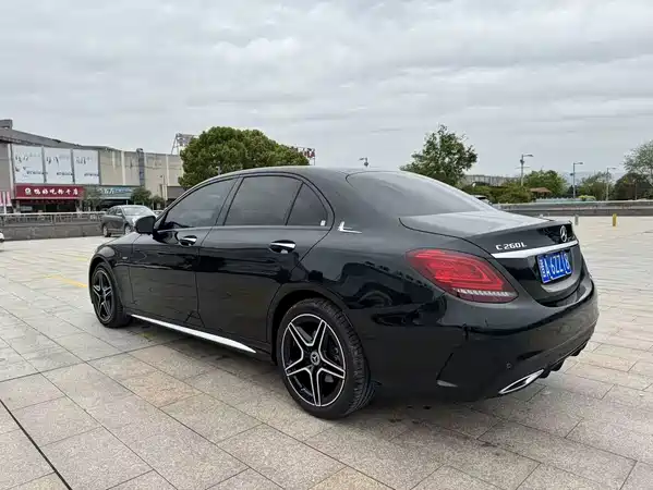 Mercedes-Benz C-Class 2021