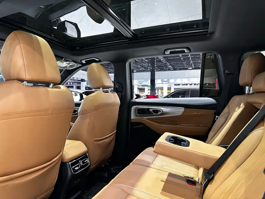 GAC Motor Trumpchi GS8 2025 — фото 14