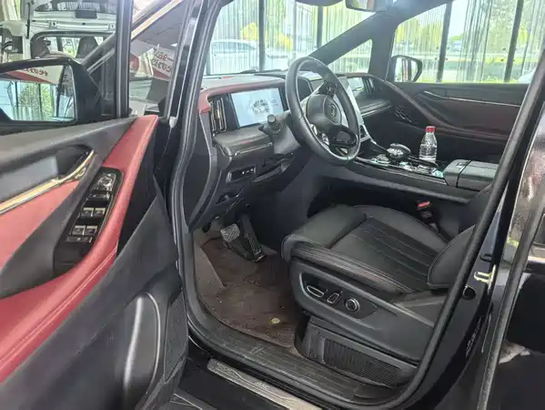 GAC Trumpchi M8 2025