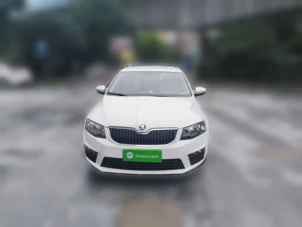 Skoda Octavia 2019 — фото 24