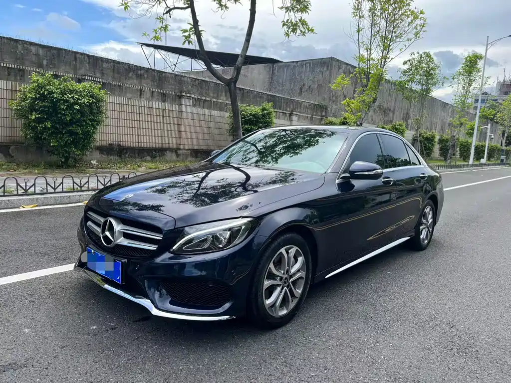 Mercedes-Benz C-Class 2018