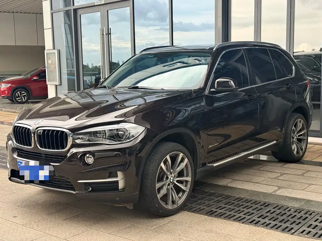 BMW X5 2018 — фото 2