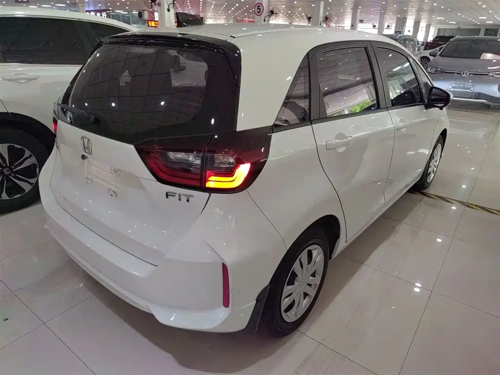 Honda Fit 2023 — фото 5