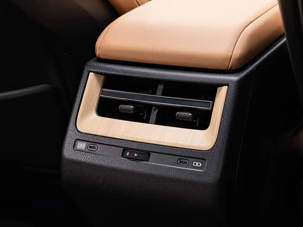 Lexus ES 2026 — фото 18