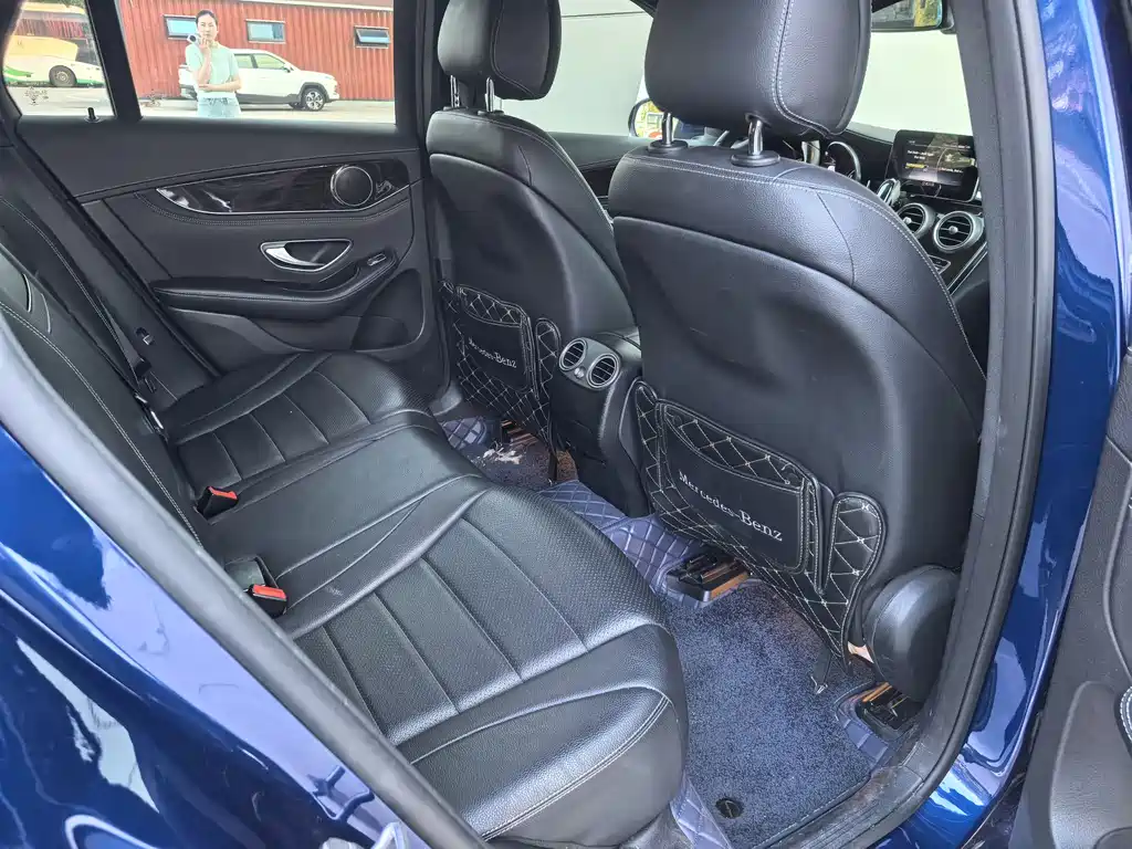 Mercedes-Benz GLC 2018 — фото 11