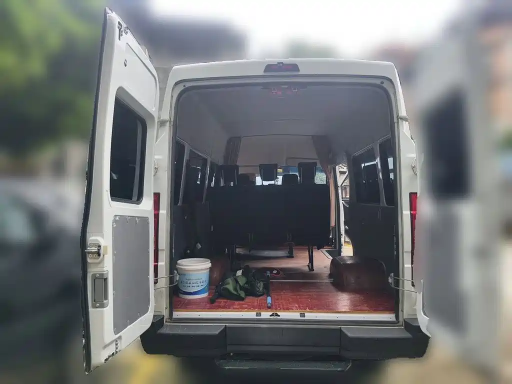 IVECO Daily 2024 — фото 10