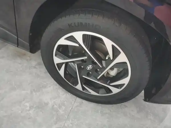 Hyundai Custin 2023