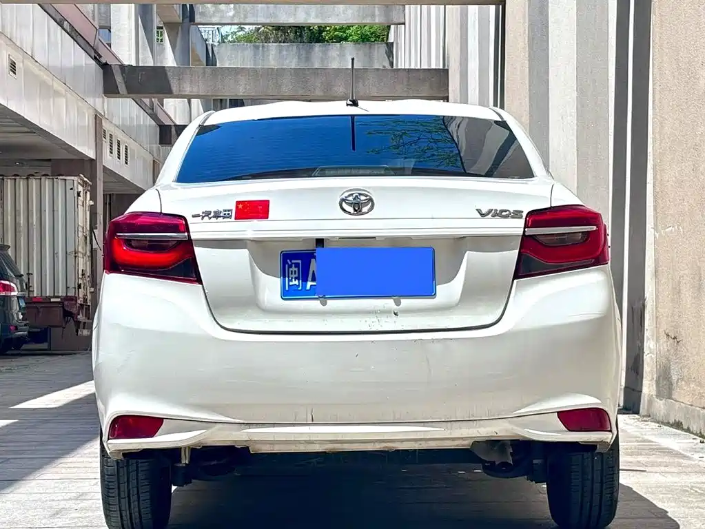 Toyota Vios 2023 — фото 8