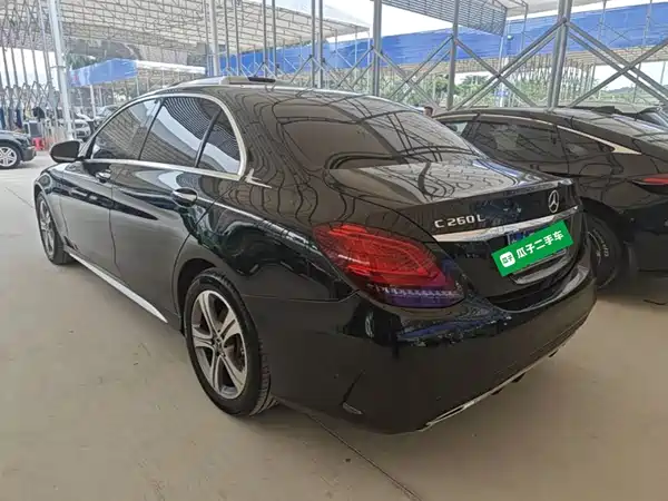 Mercedes-Benz C-Class 2021