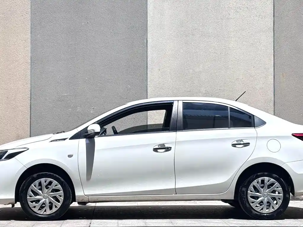 Toyota Vios 2023 — фото 3