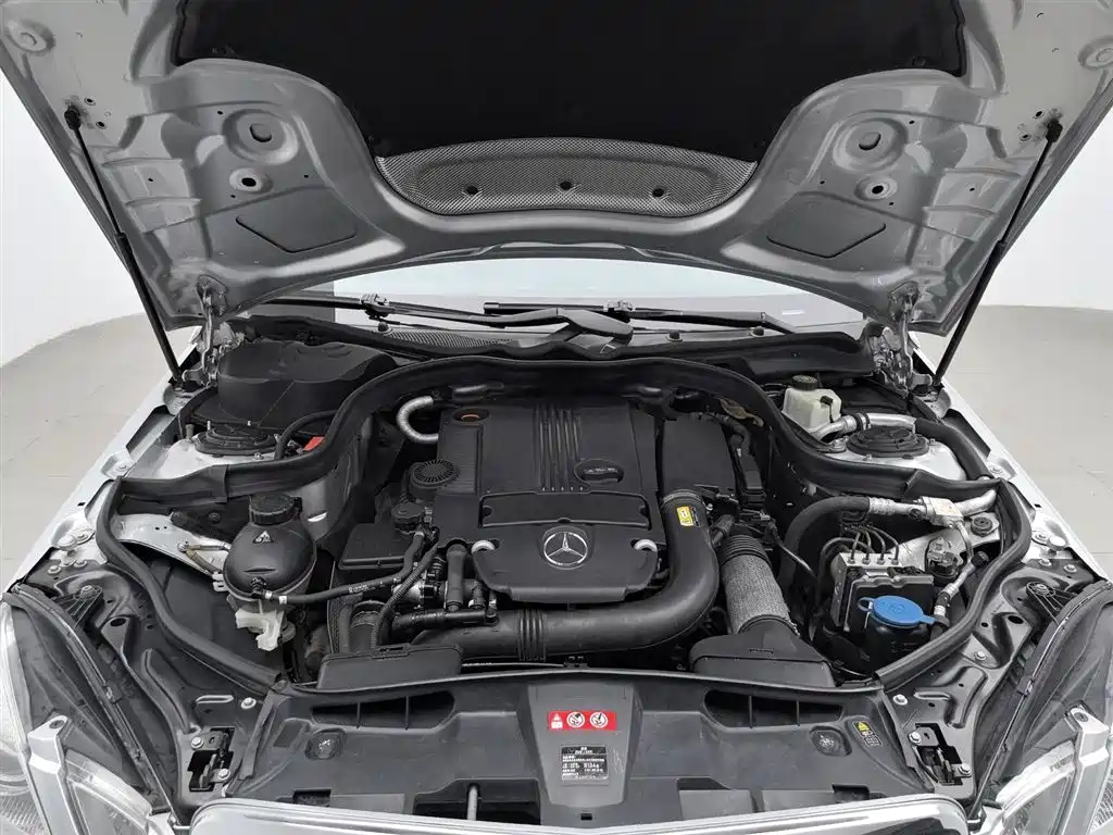 Mercedes-Benz E-Class 2010