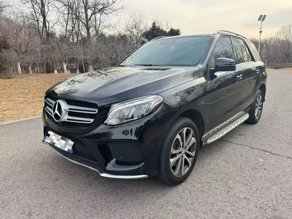 Mercedes-Benz GLE 2016 — фото 1