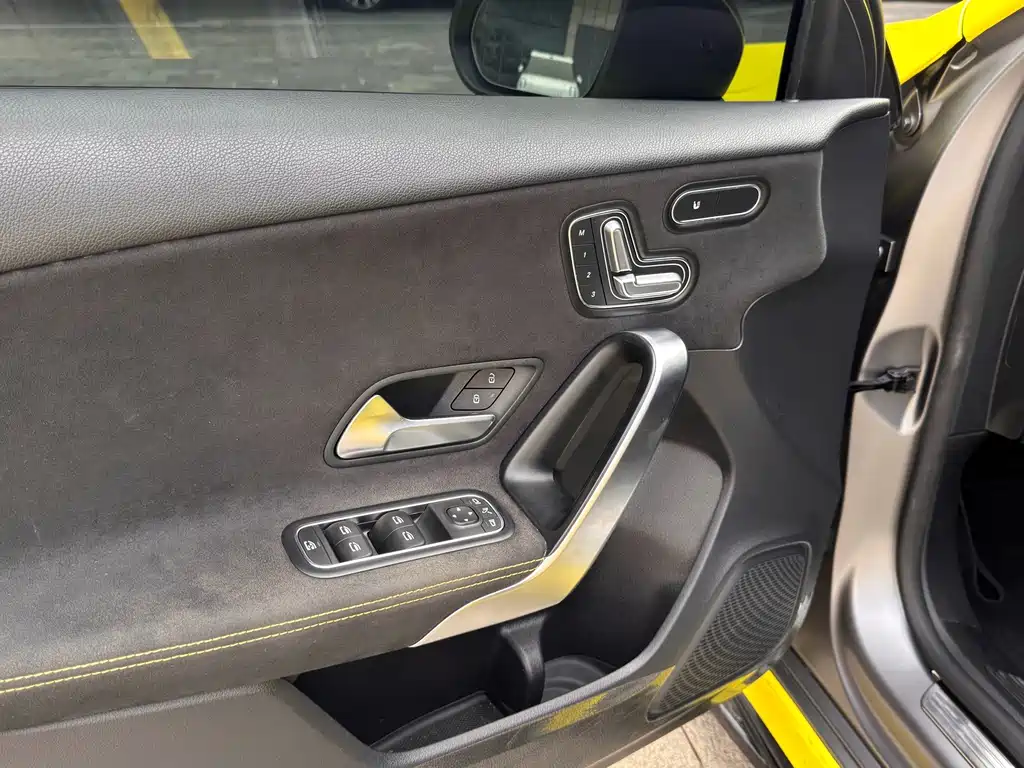 Mercedes-Benz A-Class AMG 2021 — фото 4