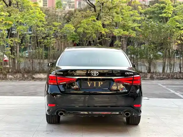 Toyota Crown 2018