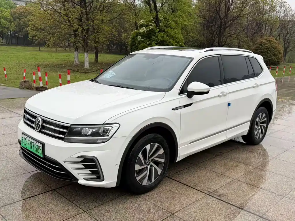 Volkswagen Tiguan L New Energy 2021 — фото 3