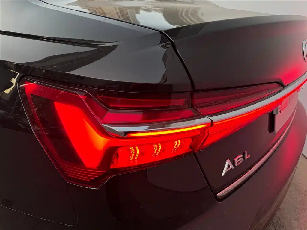 Audi A6L 2023 — фото 5