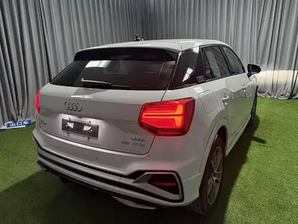 Audi Q2L 2022