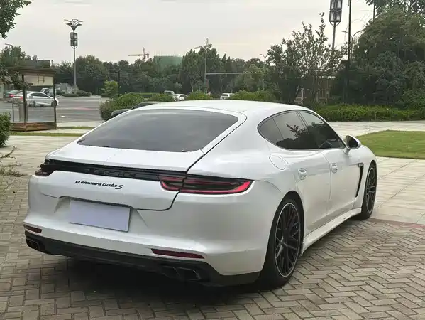 Porsche Panamera 2013