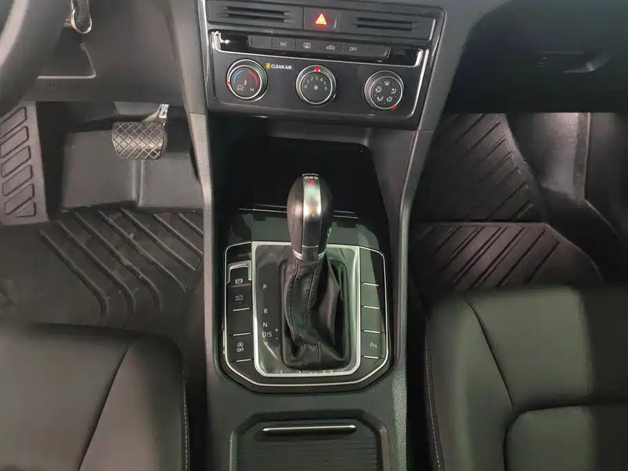 Volkswagen Golf Jialu 2019 — фото 16