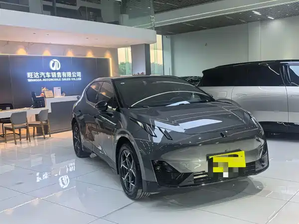 Lynk & Co Z20 2025