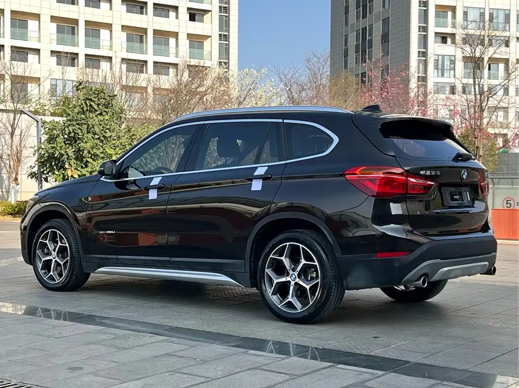 BMW X1 2018 — фото 14