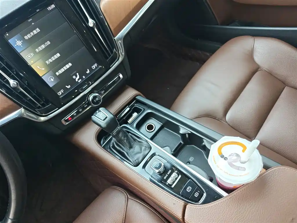 Volvo S90 2019 — фото 14